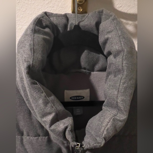 Old Navy Women's Quilted Gray Puffer Vest Zip Up Fleece Warm Size XXL - Picture 4 of 8